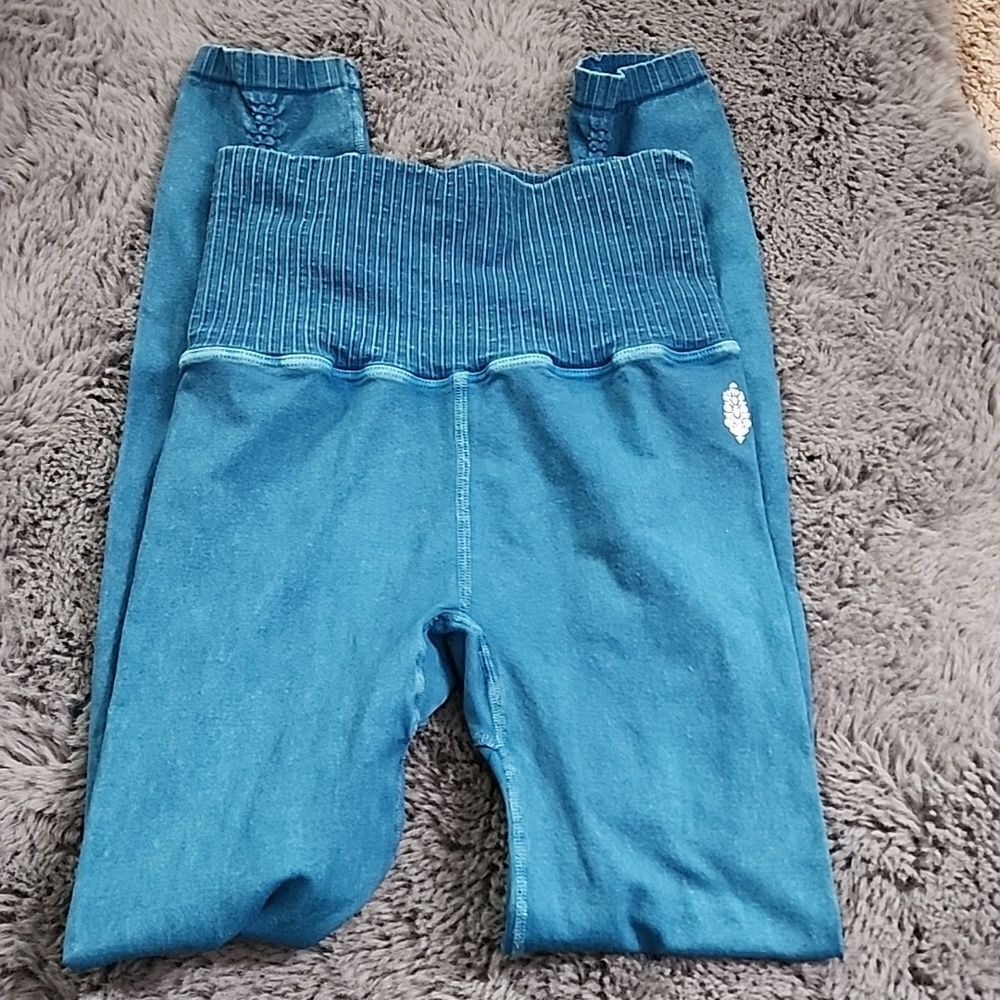NWOT Free People Movement Leggings Turquoise Size XS/S